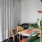 Loft Style Apartment By The Canal